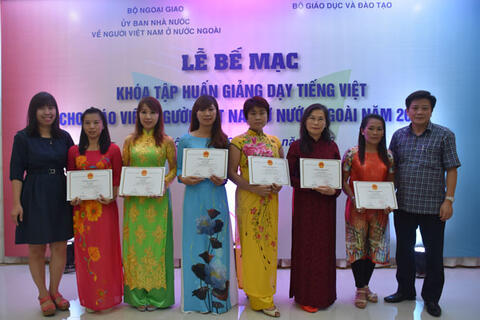 Những người góp phần gìn giữ tiếng Việt và hồn Việt ở nước ngoài